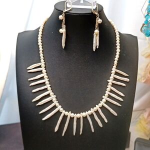 Artesian Freshwater Pearls Cleopatra necklace and earrings